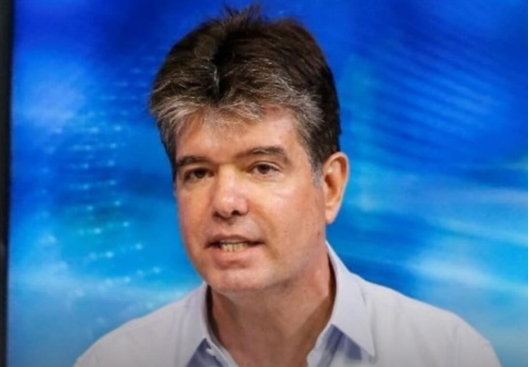 DEPUTADO RUY CARNEIRO SE POSICIONA CONTRA ALIANÇA DO GRUPO CUNHA LIMA COM CÍCERO LUCENA